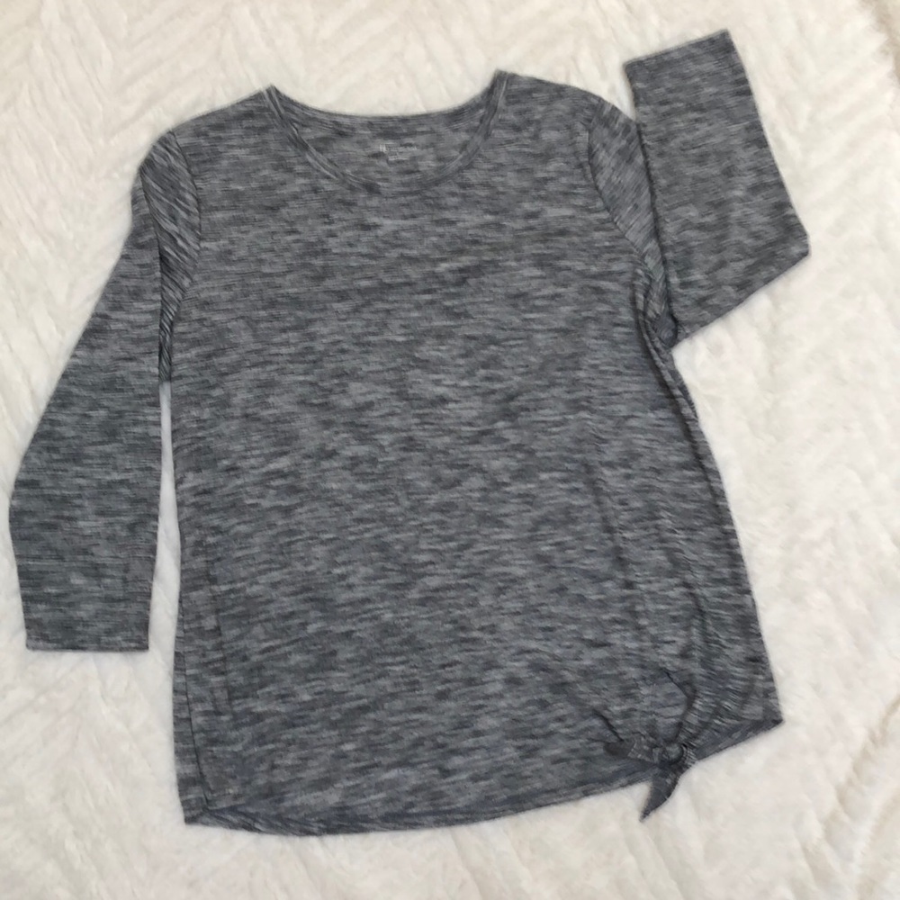 Casual top by New Directions. Size L.